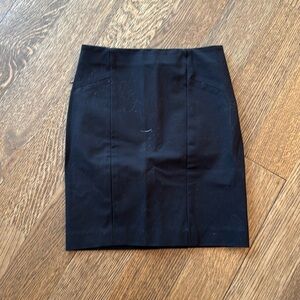 NWT Banana Republic black pencil skirt; back zipper